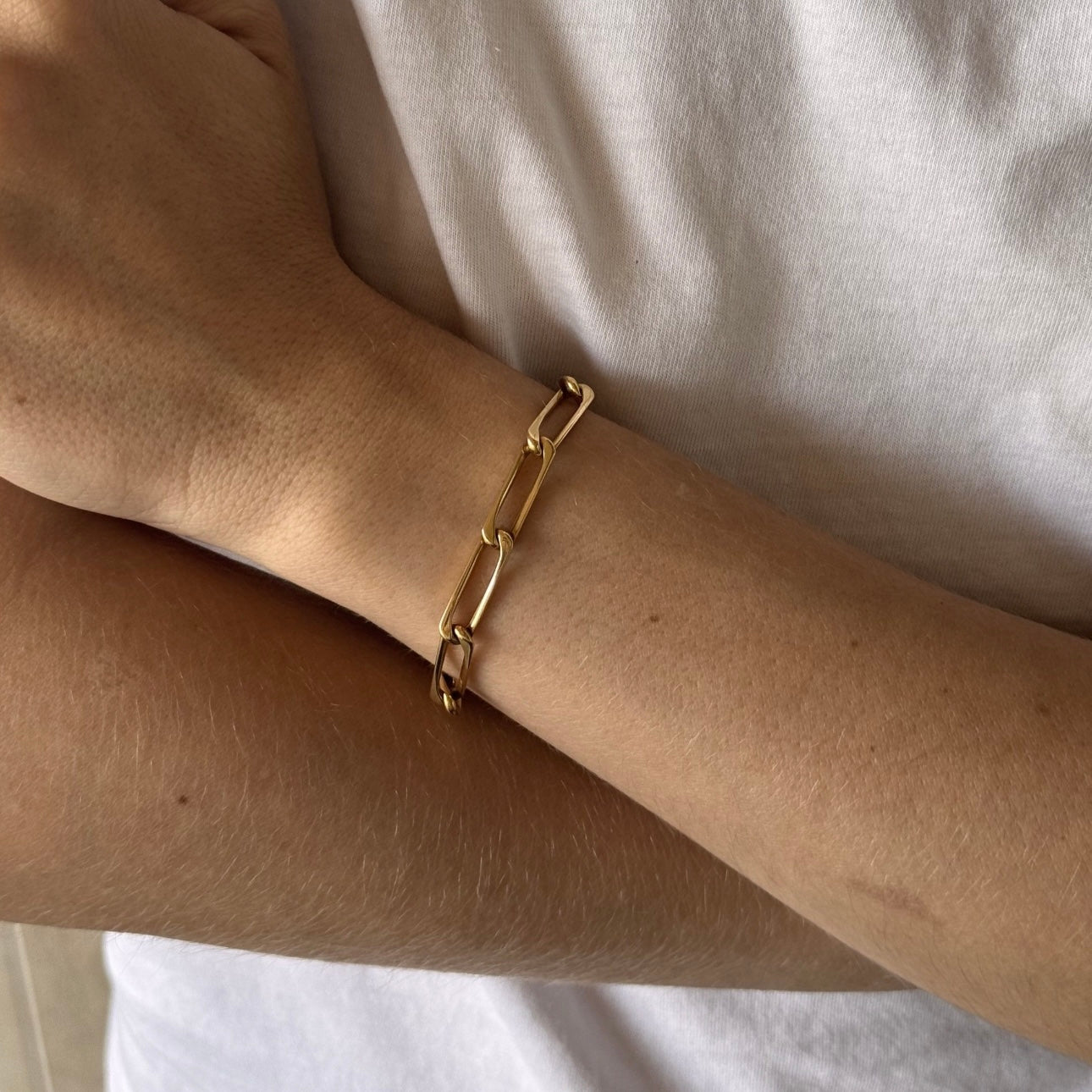 CARTIER Bracelet gourmette en or jaune.