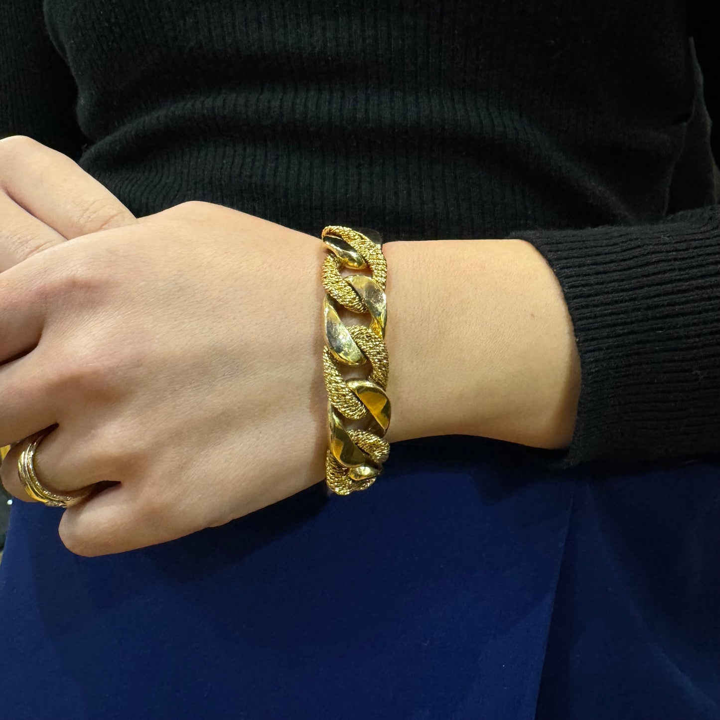 Georges LENFANT Bracelet en or jaune.
