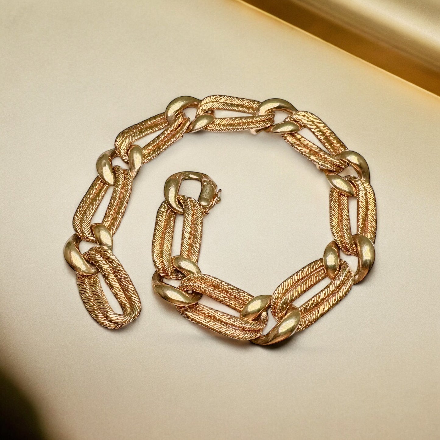 GEORGES LENFANT Rare bracelet en or jaune