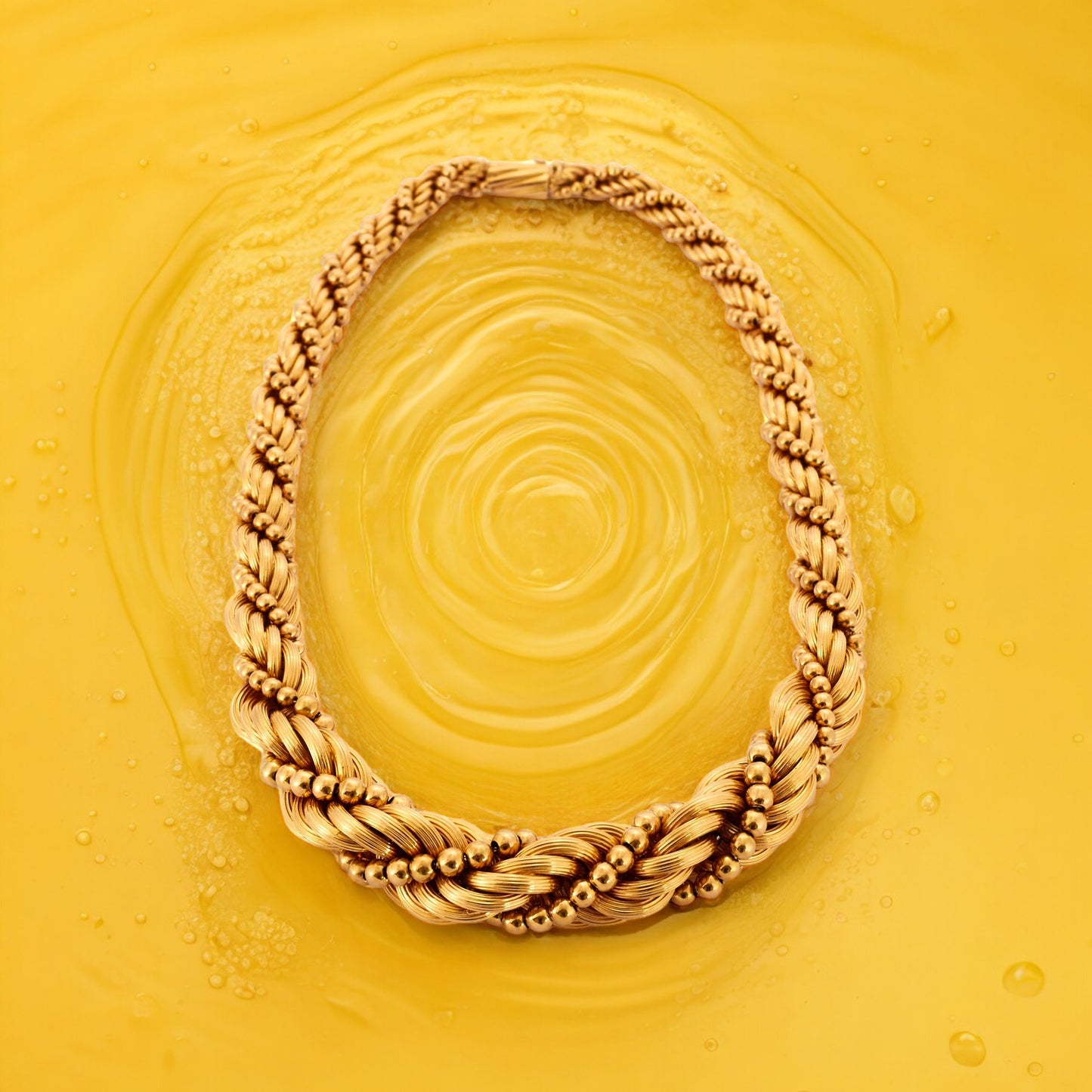 Collier torsadé en or jaune