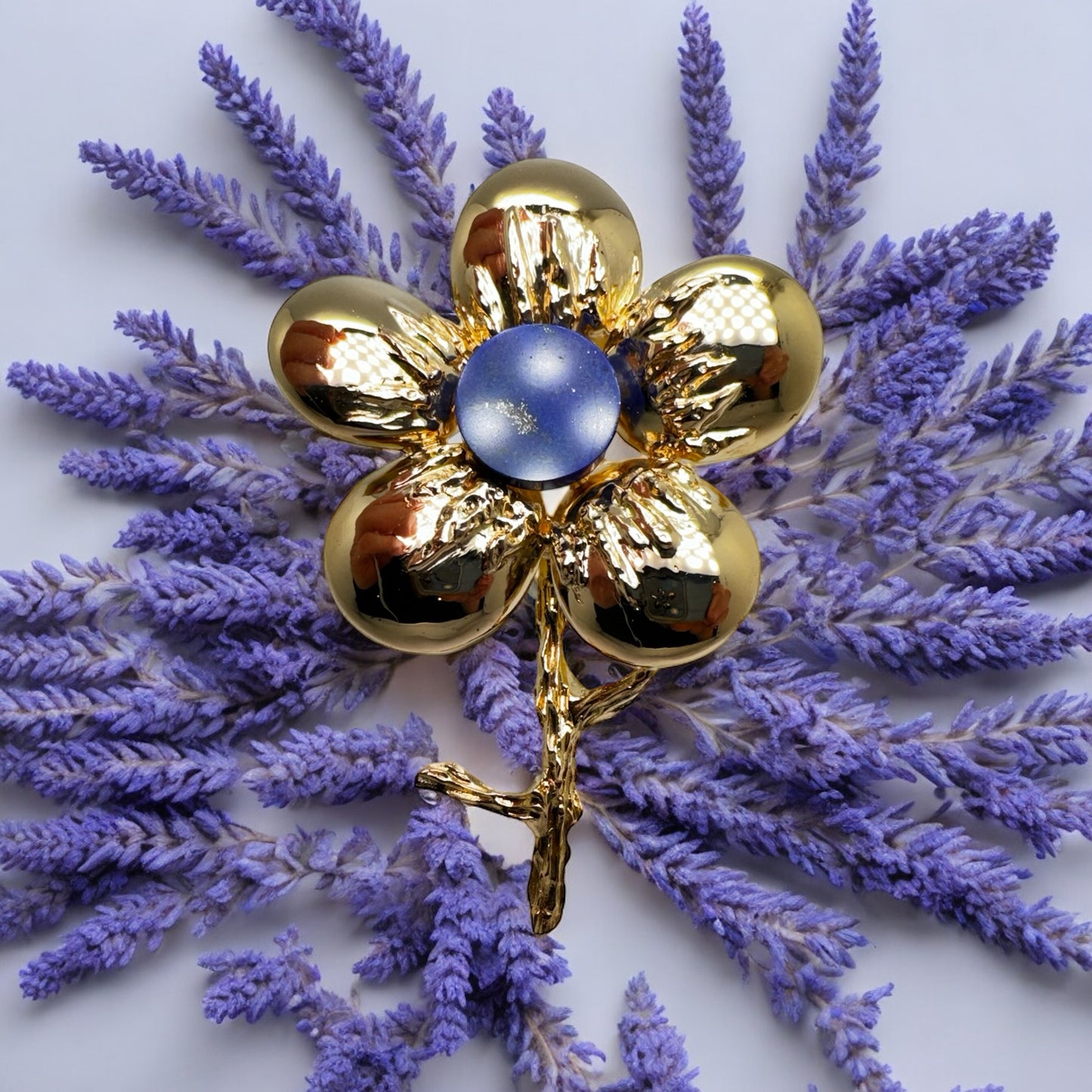 CHAUMET Broche marguerite