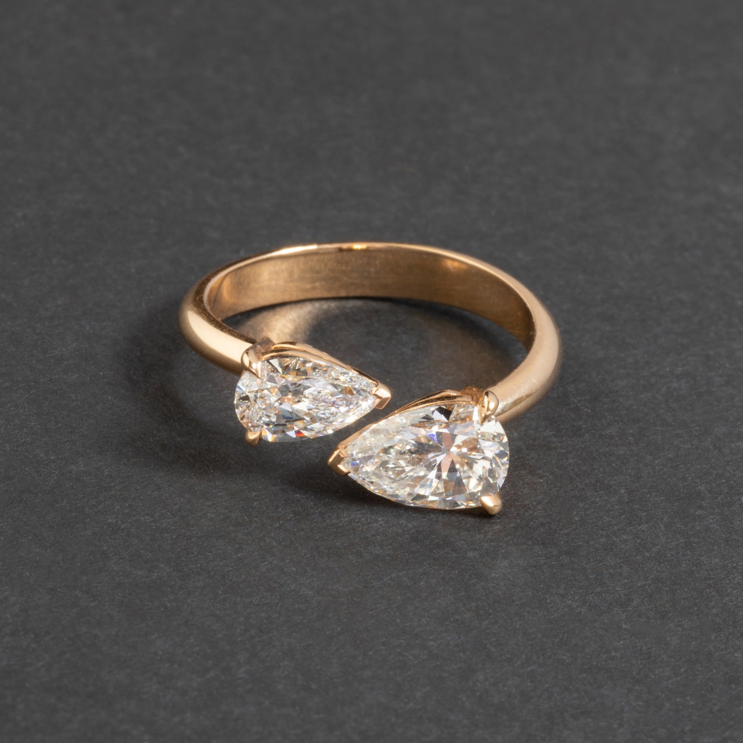 "Toi et Moi" ring in pink gold and diamonds