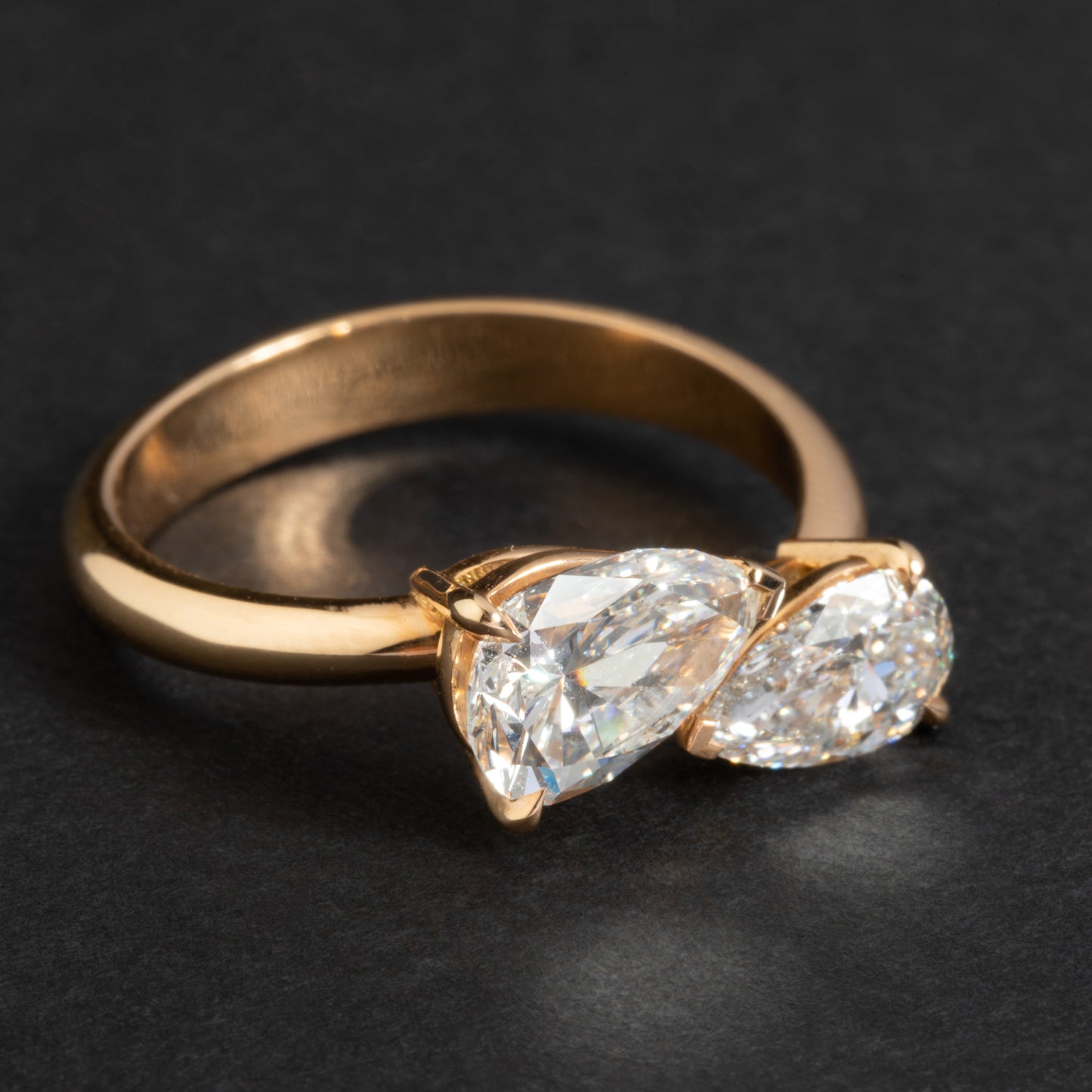 "Toi et Moi" ring in pink gold and diamonds