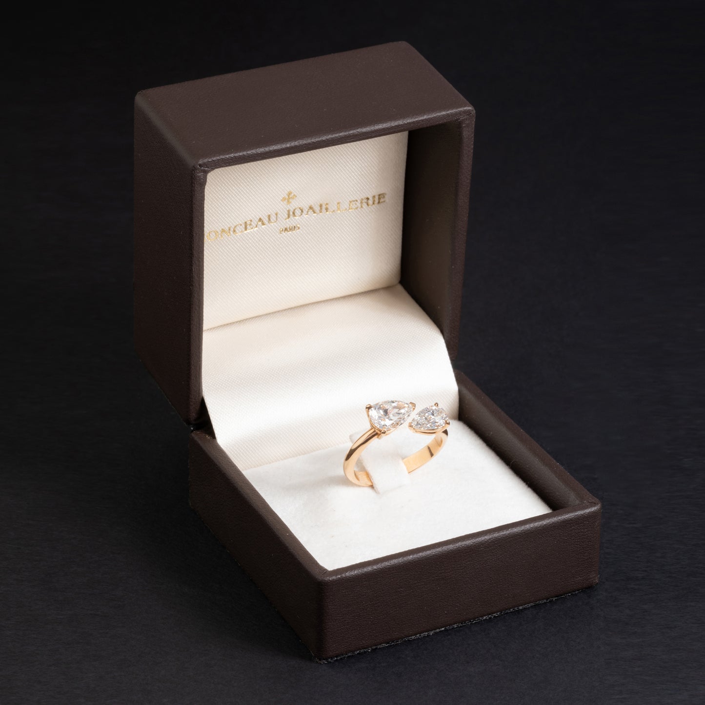 "Toi et Moi" ring in pink gold and diamonds