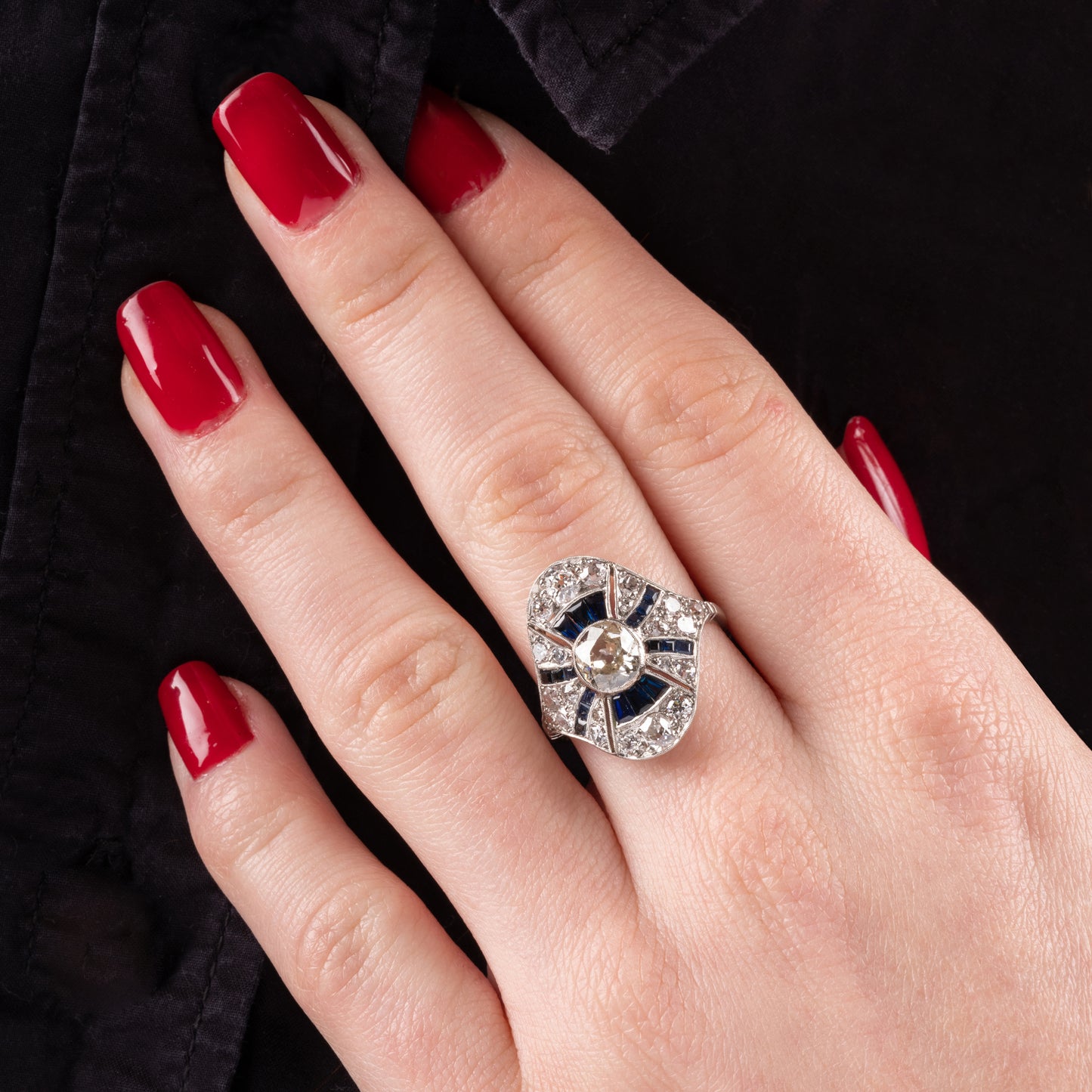 Monceau Joaillerie - Bague Art-Déco diamants et saphirs 3