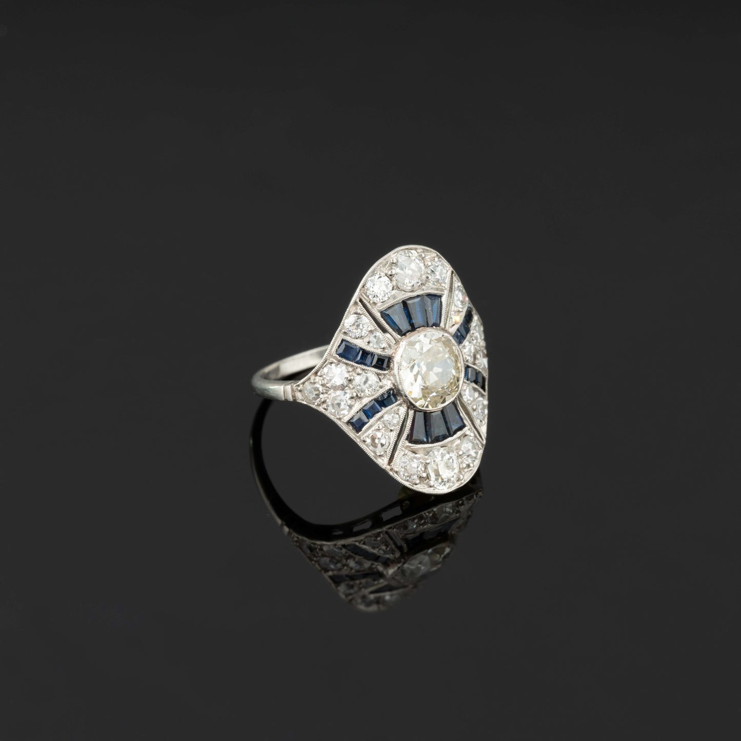 Monceau Joaillerie - Bague Art-Déco diamants et saphirs 2