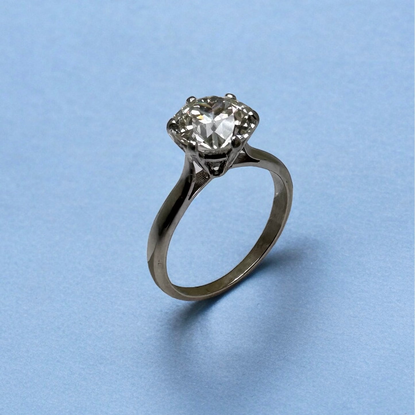 Solitaire en or blanc et diamant de 2,40 carats