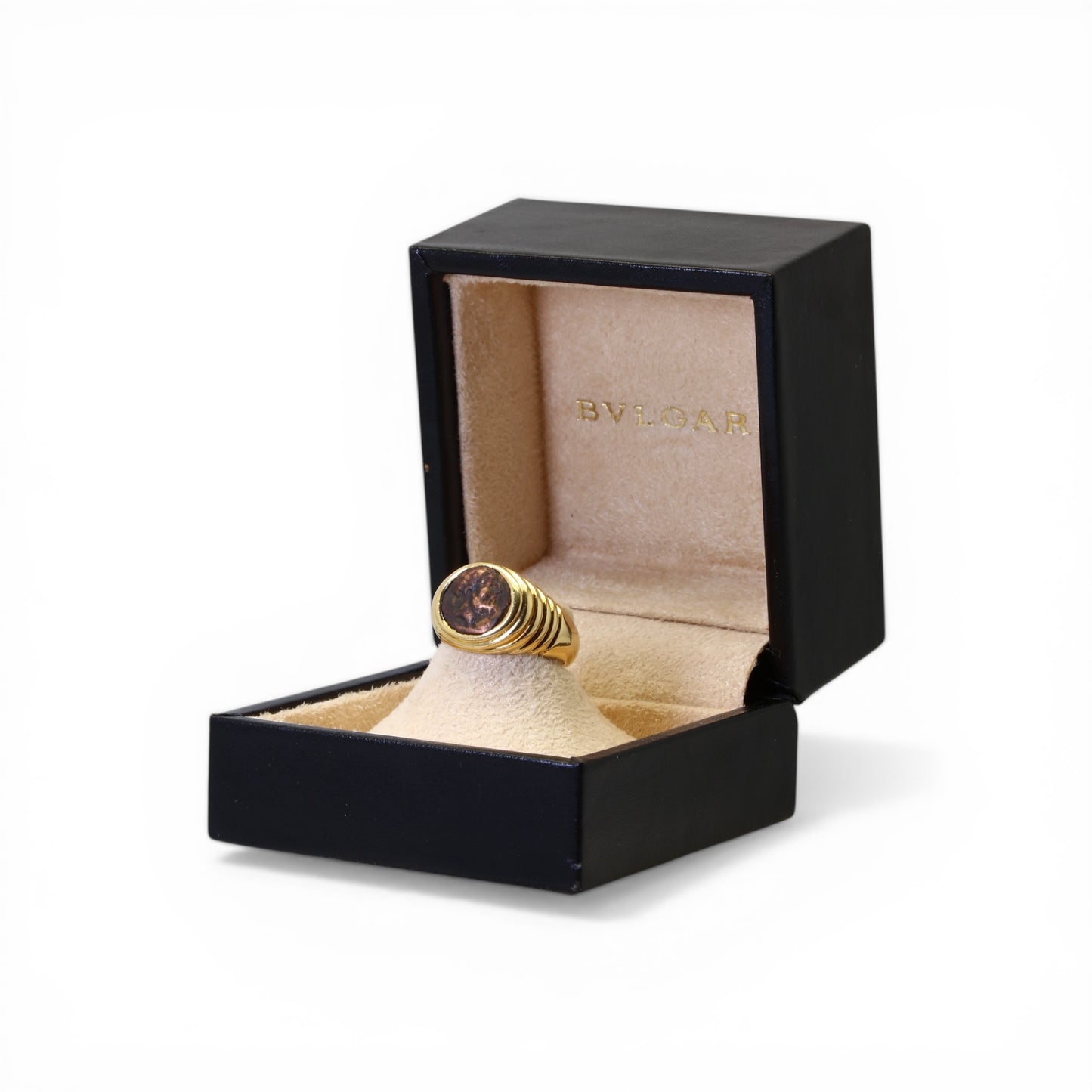 BULGARI Bague Monete en or jaune et pièce antique en bronze.