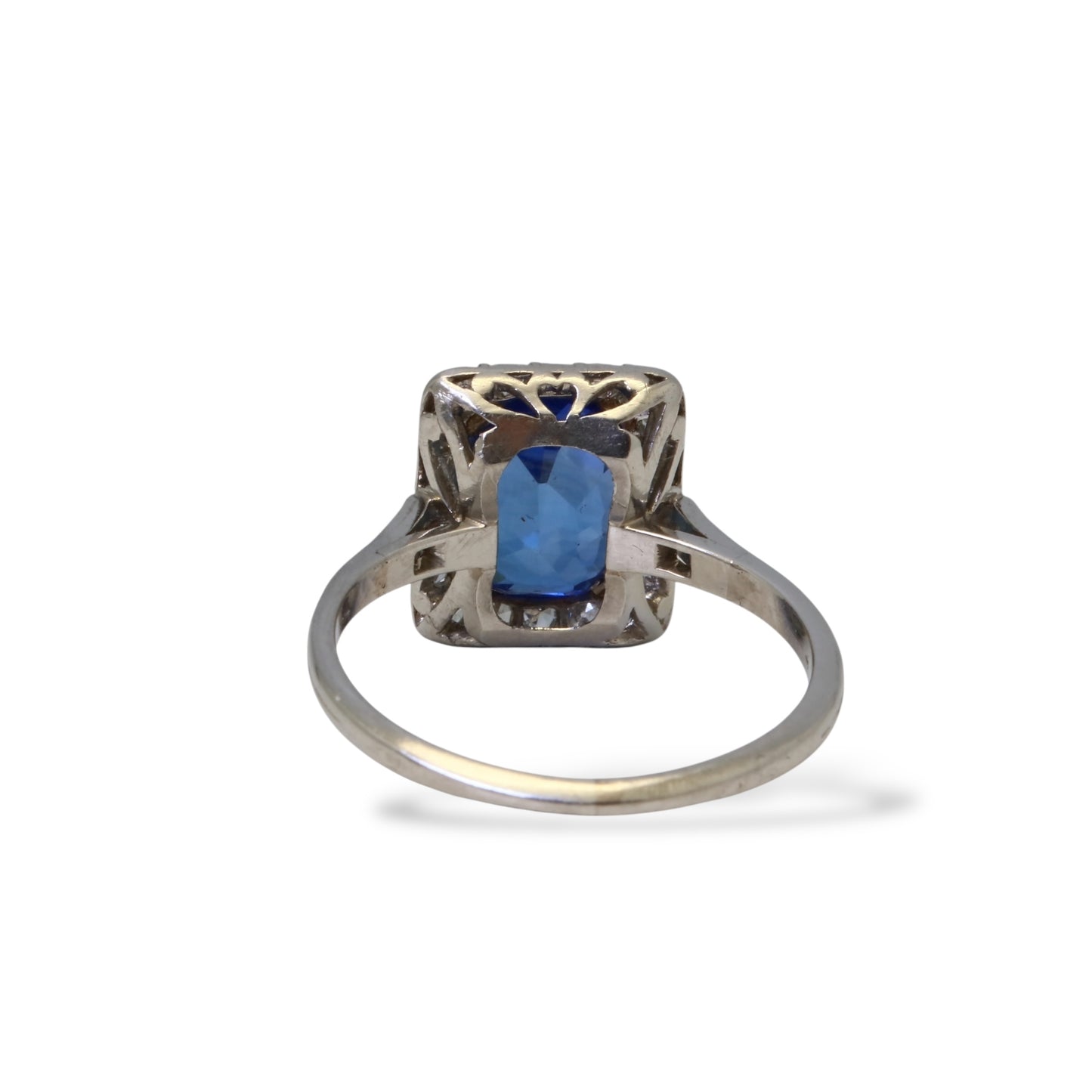 Bague ancienne saphir naturel et diamants